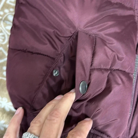 Aeropostale Deep Wine Colored Puffer Jacket - Picture 7 of 10
